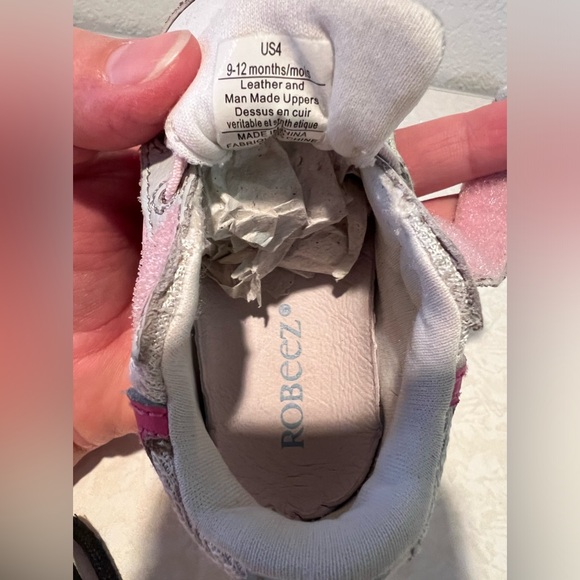 White and Pink Robeez Sneakers 9-12 months - Picture 5 of 7